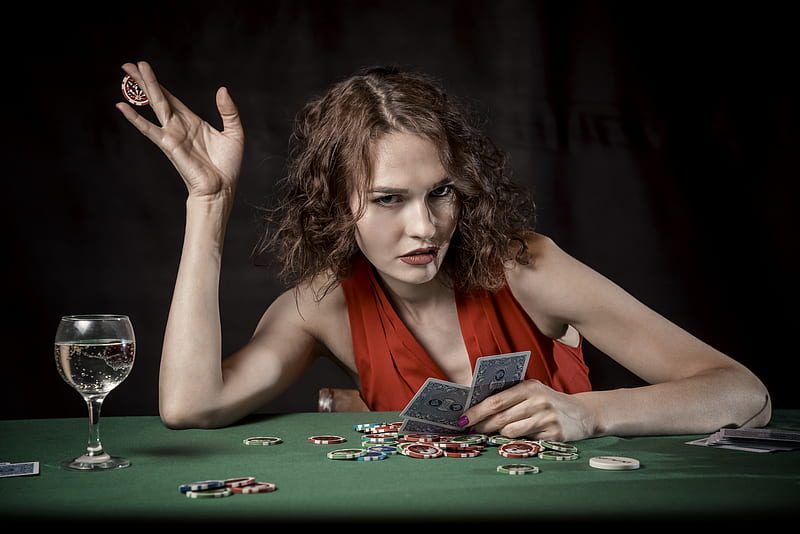 What should I look for while choosing an online casino?