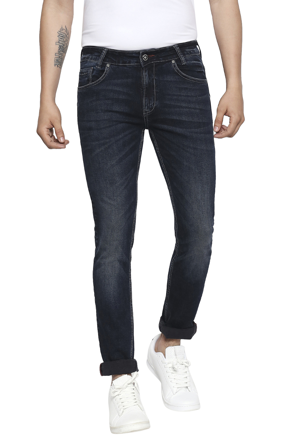 How To Choose The Perfect Stretch Jeans For Men?