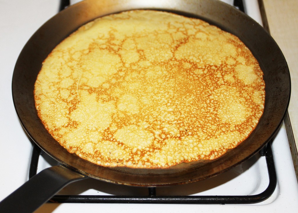 How to Pick the Right Crepe Pan for You