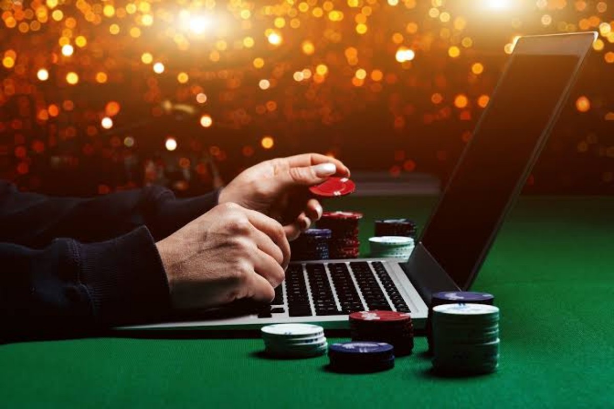 Simply by entering a Casino site, you can expect to immediately wish to play all the games accessible there
